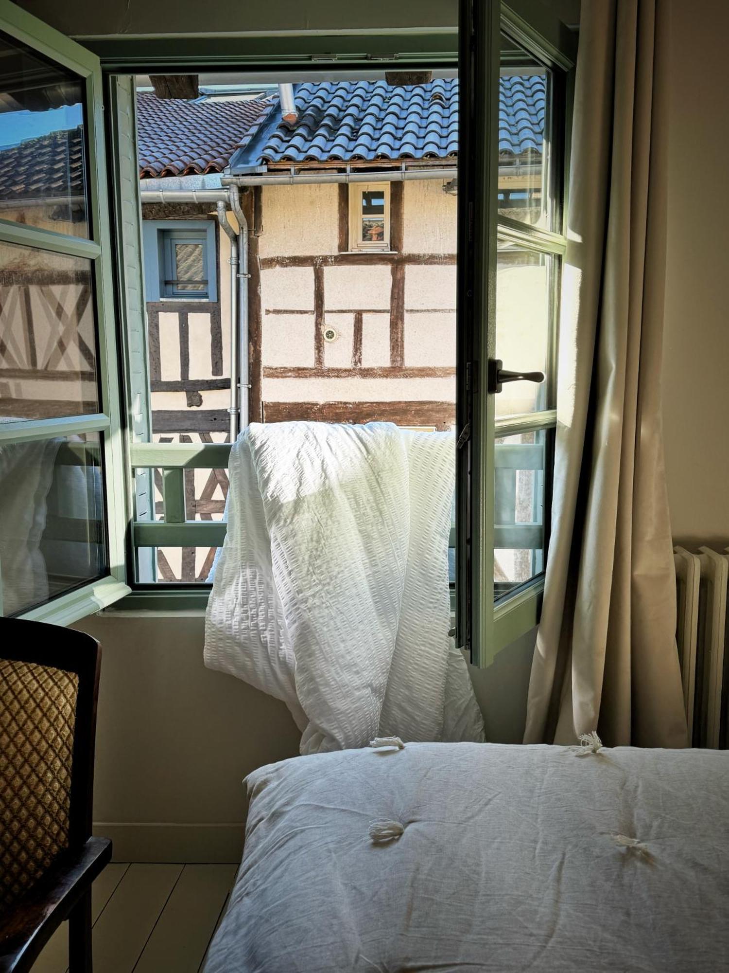 Maison D'Hote Les Allois Limoges Eksteriør billede